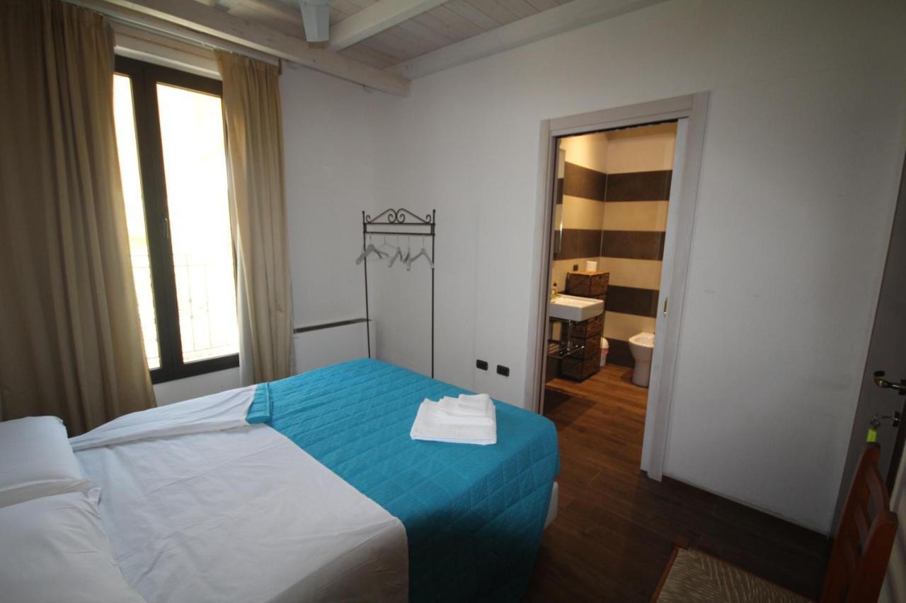 Villa La Conchiglia Rooms Cala Liberotto Exteriör bild